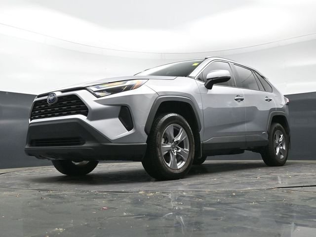 2023 Toyota RAV4 XLE - Photo 32