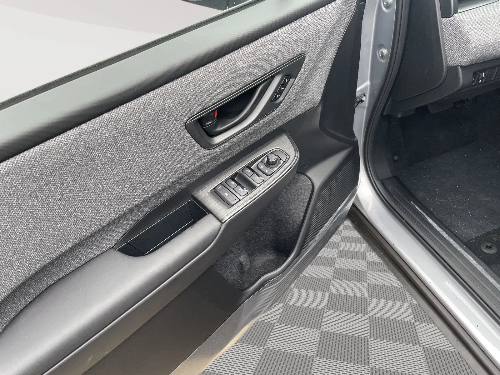 New 2026 Ice Silver Metallic Subaru Limited XT image 9