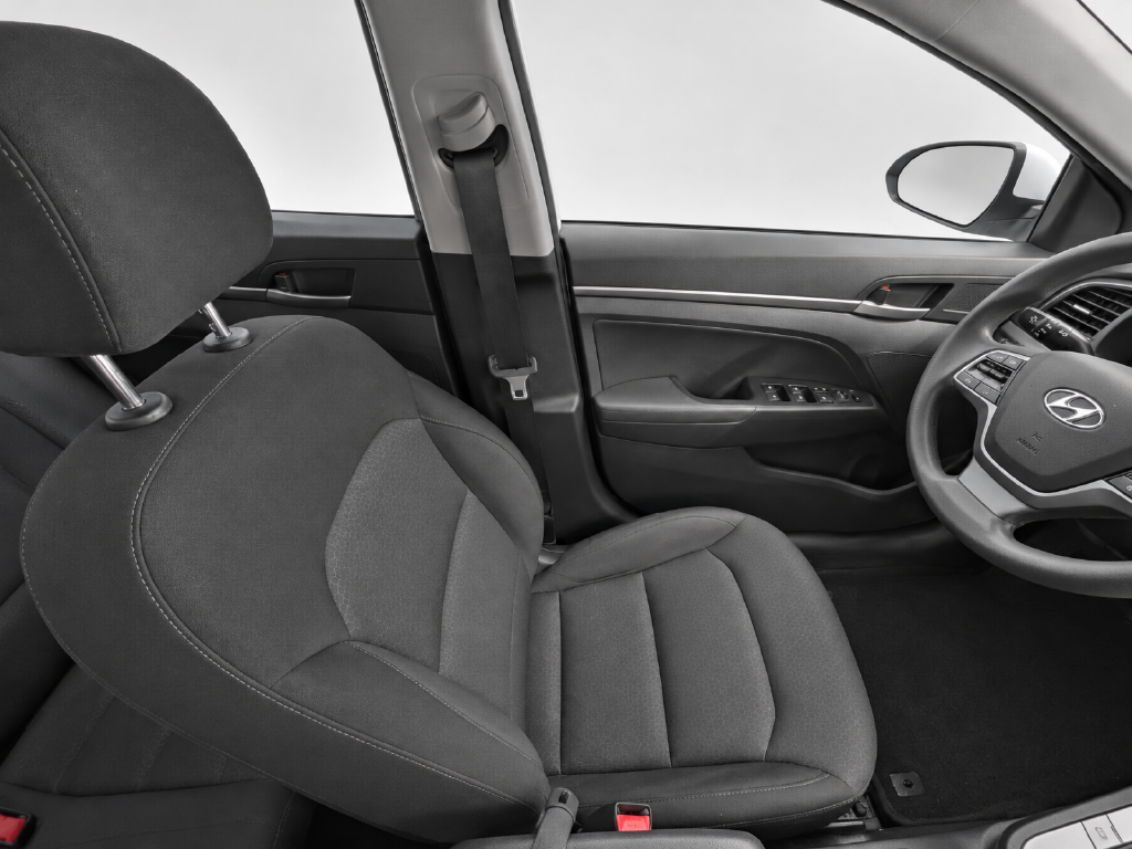 Used 2018 White Hyundai SEL image 11