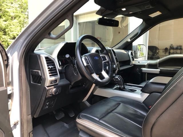 Used 2019 Black Ford Lariat image 9