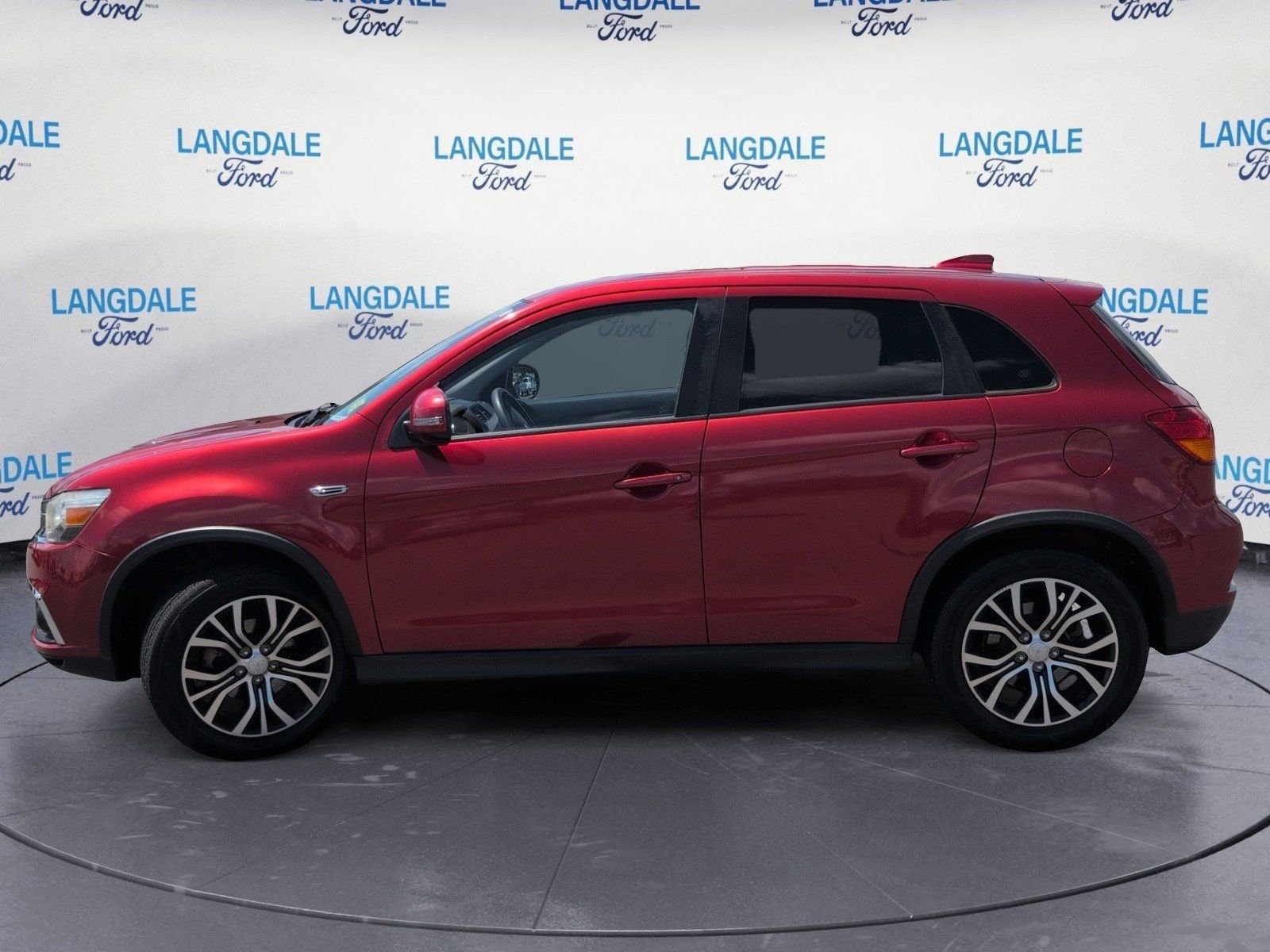 Used 2019 Rally Red Metallic Mitsubishi 2.0 ES image 10