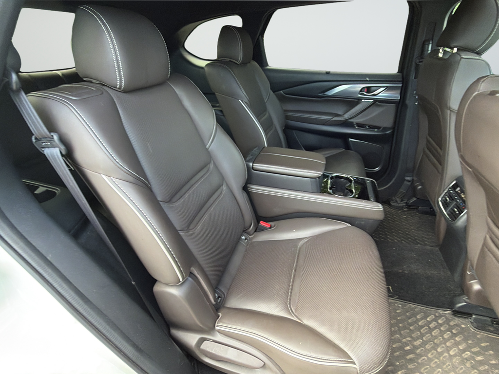 Used 2020 White Mazda Signature image 26