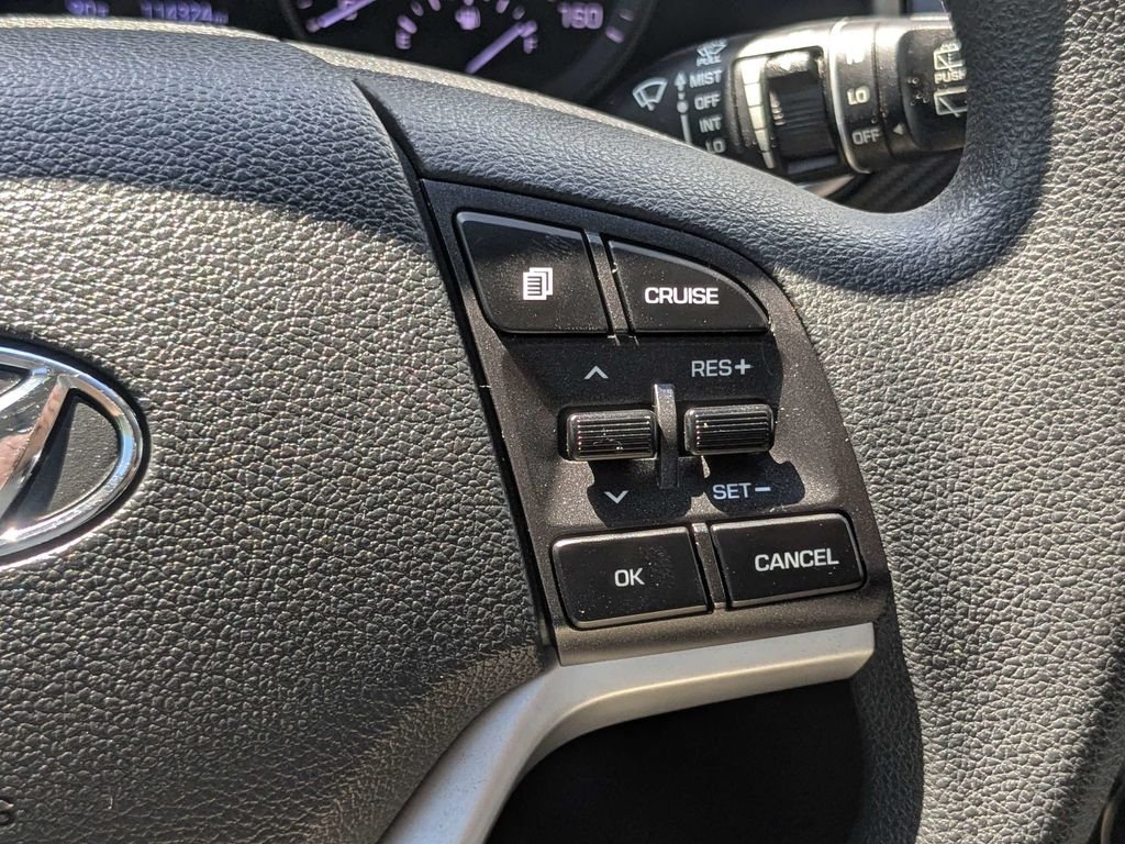 Used 2020 Blue Hyundai Value image 33