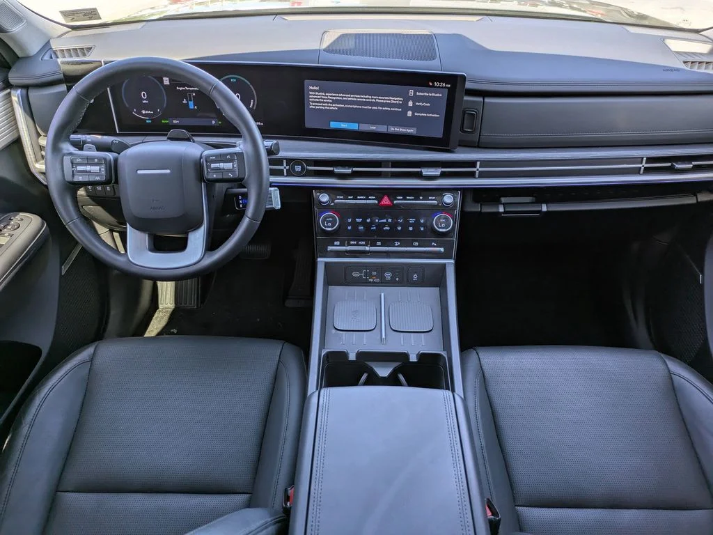 Used 2025 Rockwood Green Hyundai Limited image 16