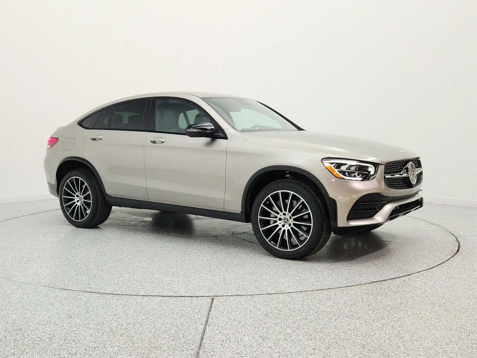 Used 2022 Mojave Silver Metallic Mercedes-Benz GLC 300 4MATIC® Coupe image 3