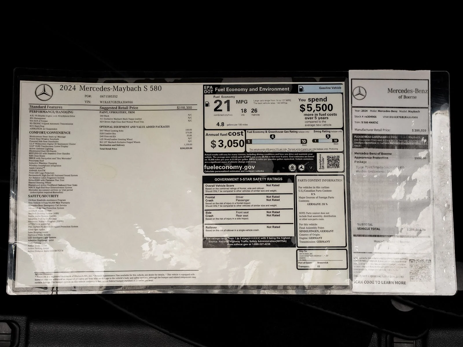 Used 2024 Black Mercedes-Benz Maybach S 580 image 57