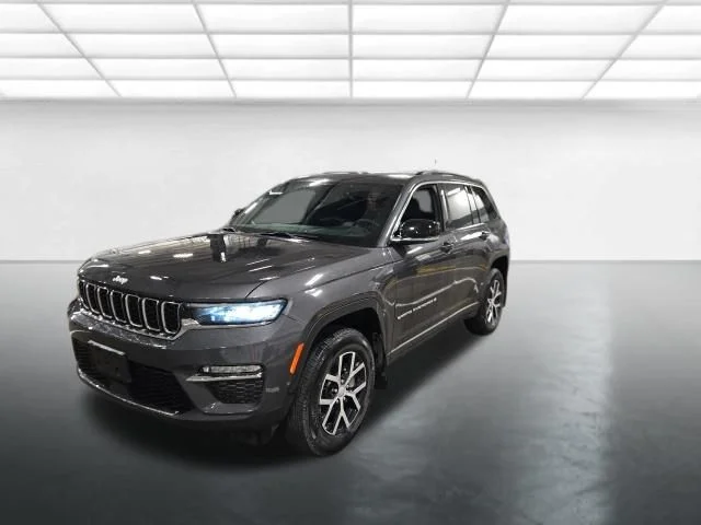 Used 2024 Gray Jeep Limited image 8