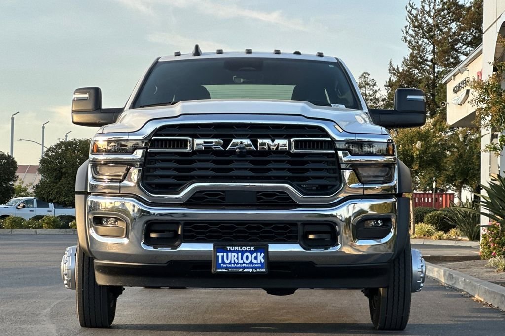 New 2026 Bright White Clear-Coat Exterior Paint RAM Tradesman image 9
