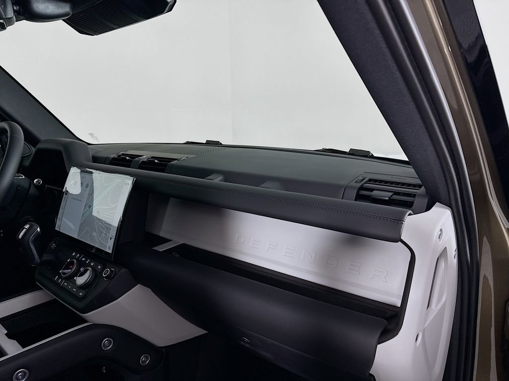 New 2026 Gondwana Stone Land Rover X-Dynamic SE image 31