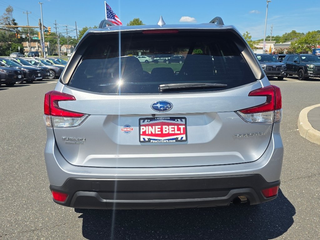 Certified Used 2020 Ice Silver Metallic Subaru Premium image 15