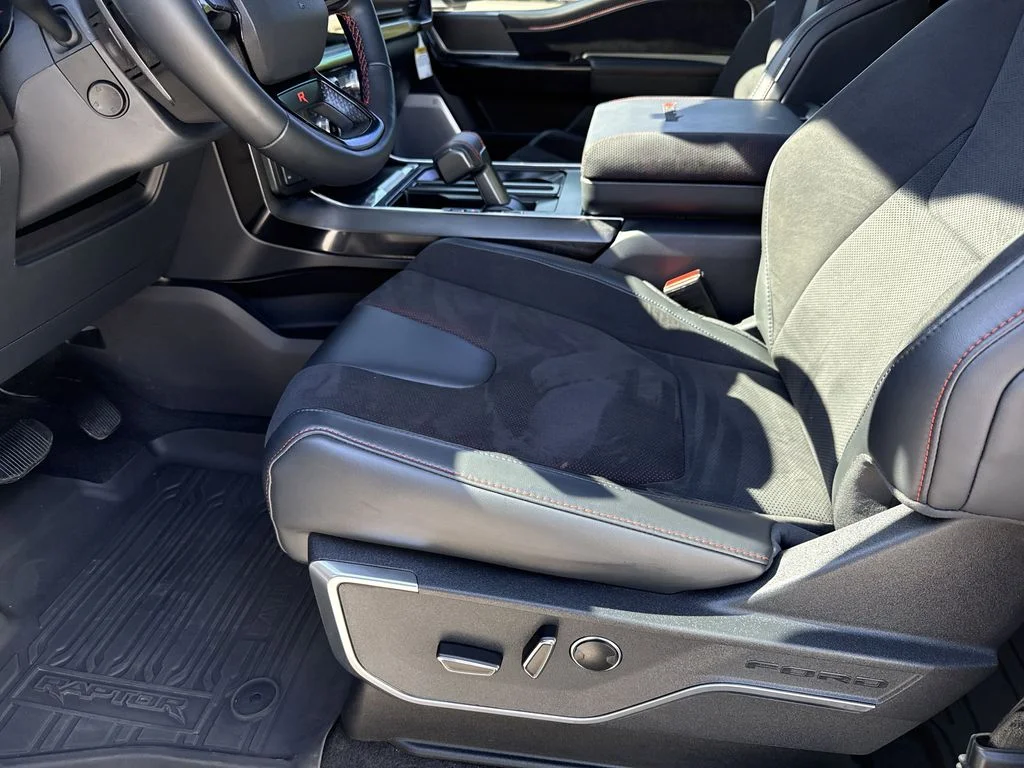 Used 2025 White Ford Raptor image 9