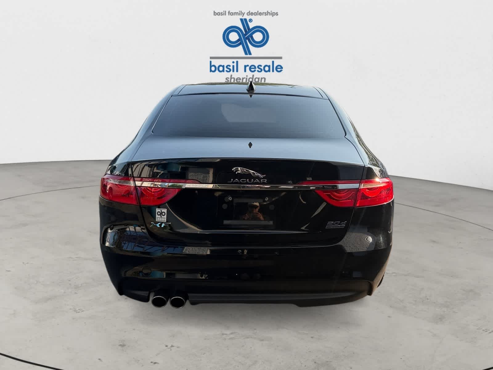 Used 2017 Ebony Jaguar 20d Premium image 6