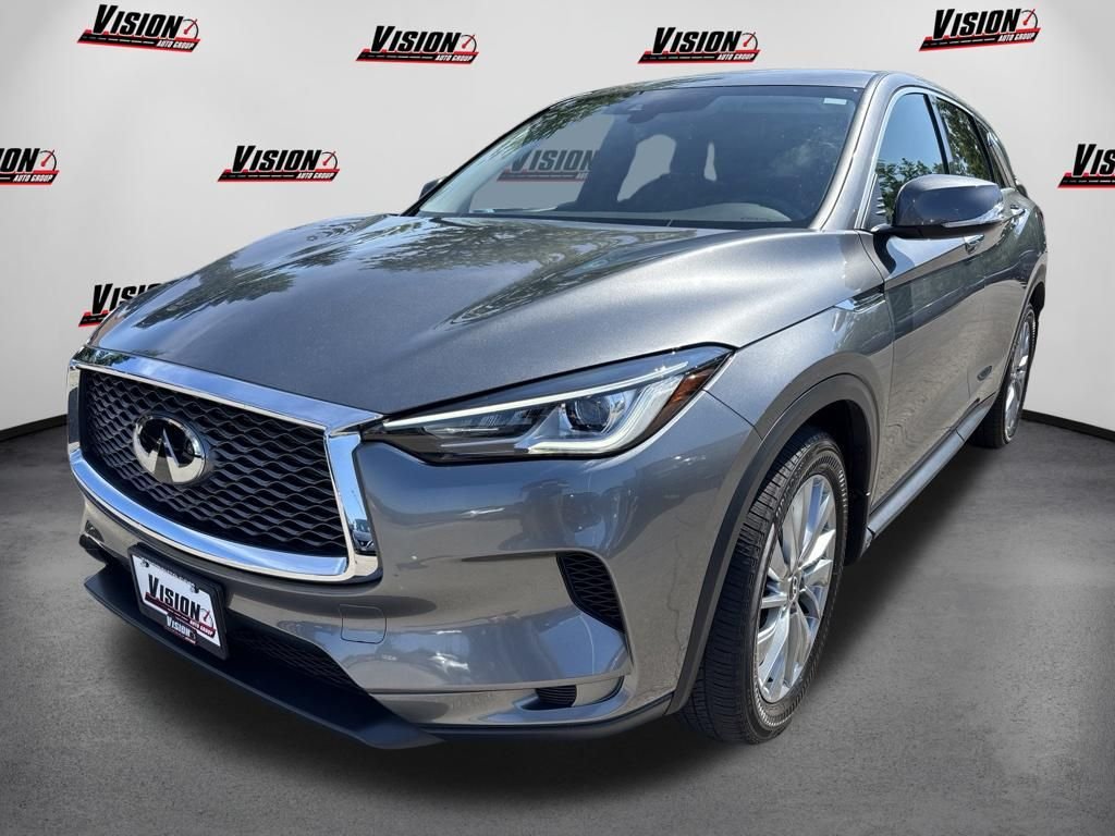 Used 2025 Gray INFINITI PURE image 1