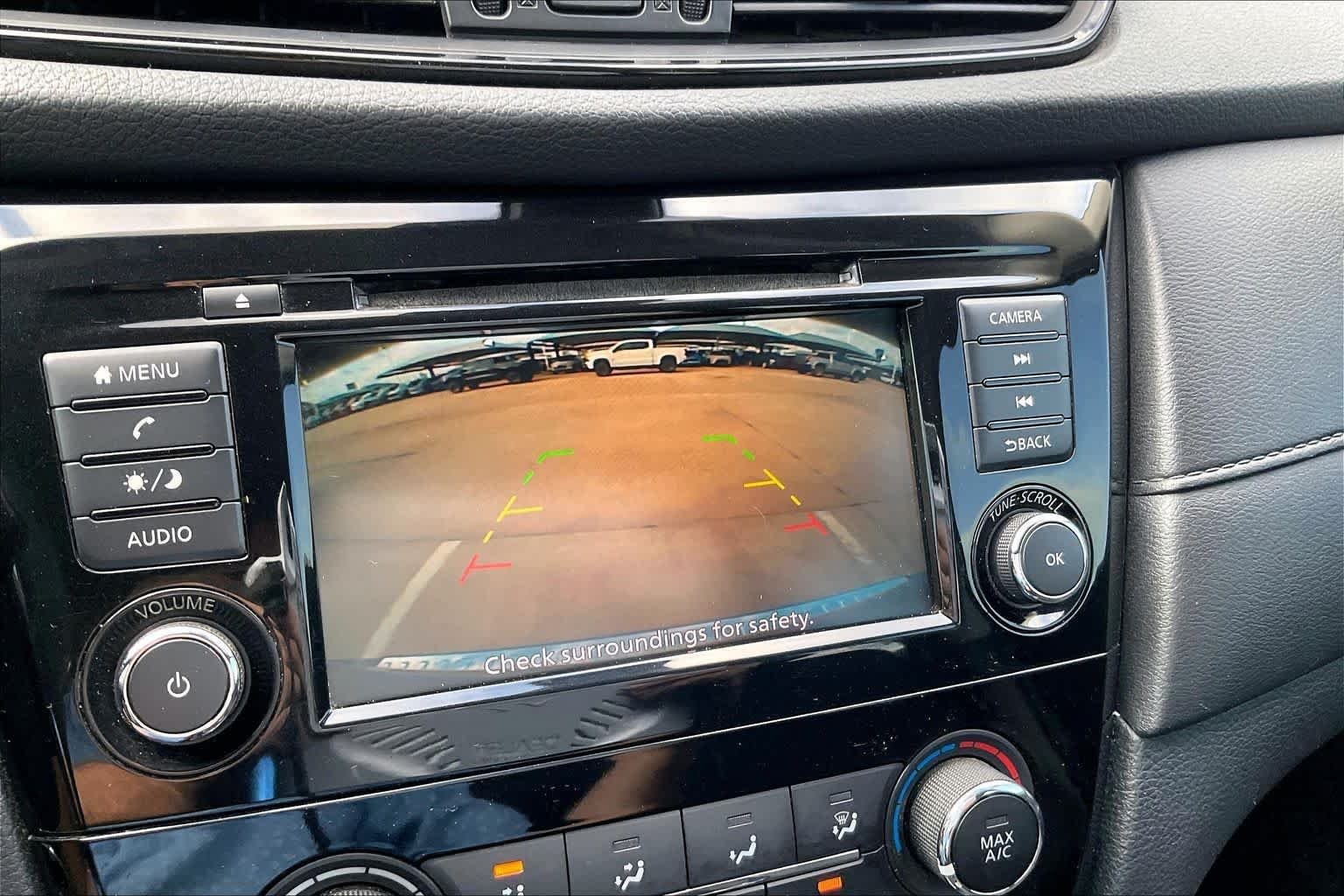 Used 2019 Magnetic Black Pearl Nissan S image 25