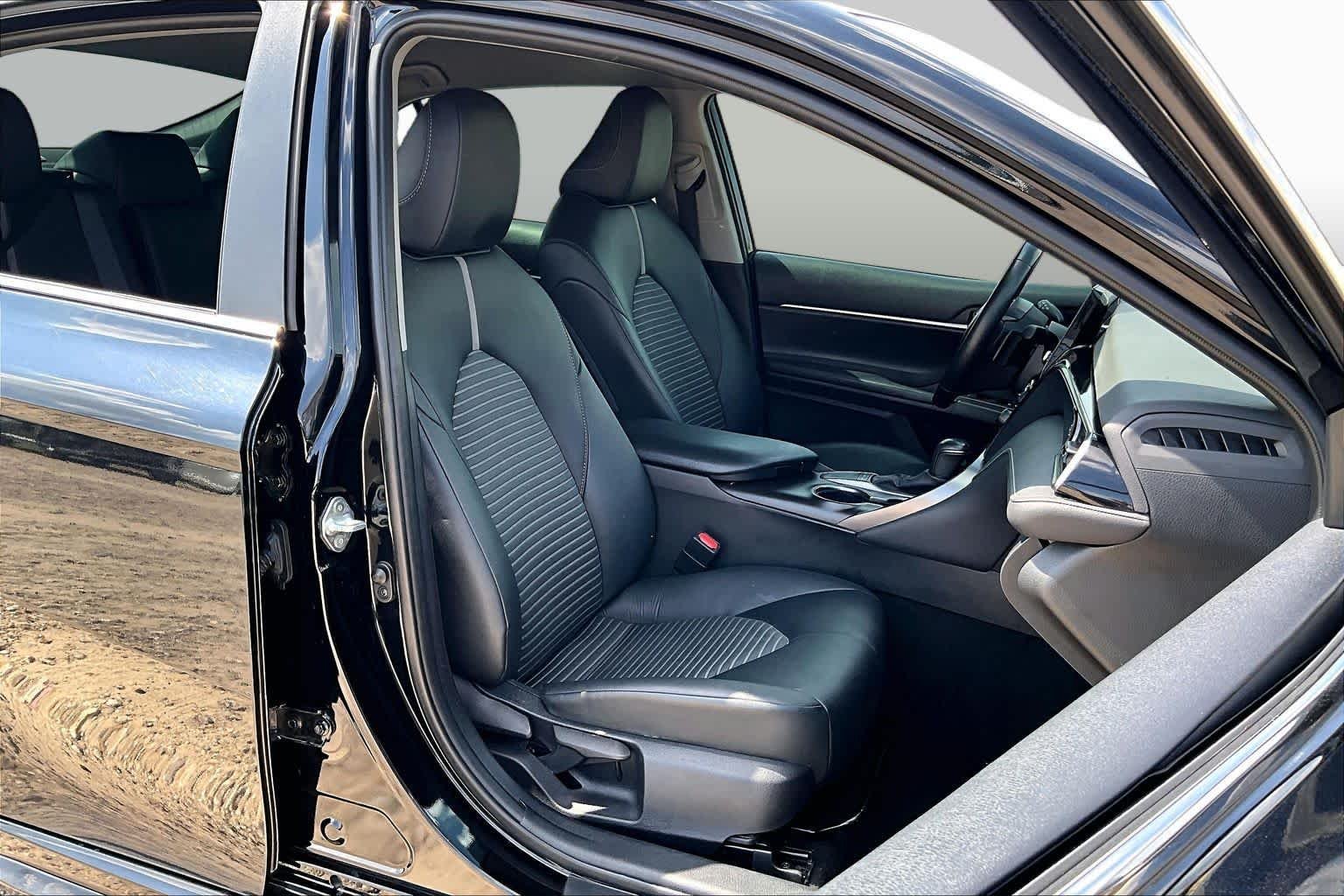 Used 2023 Midnight Black Metallic Toyota SE image 8