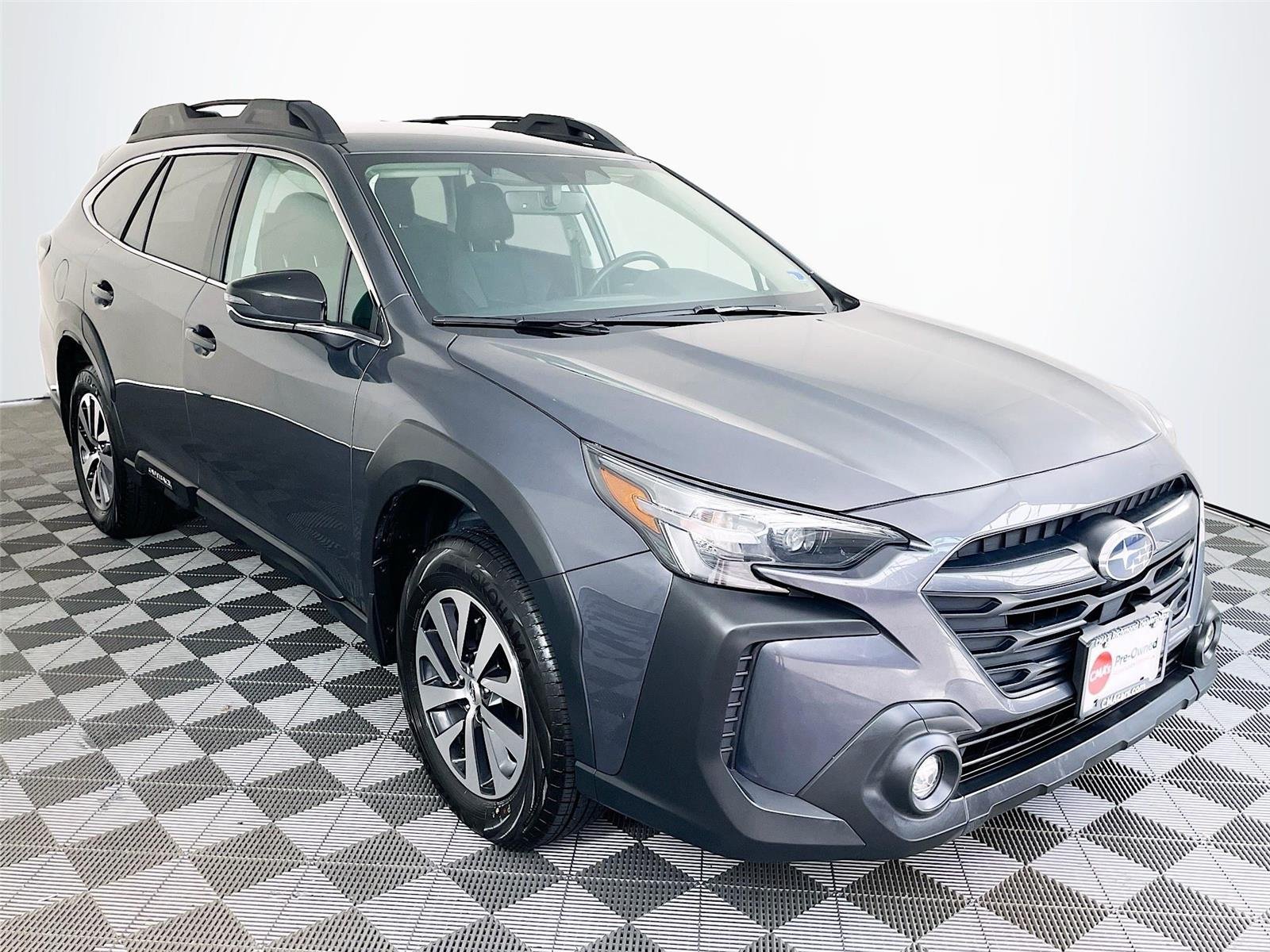 Used 2025 GRAY SUBARU PREM image 1