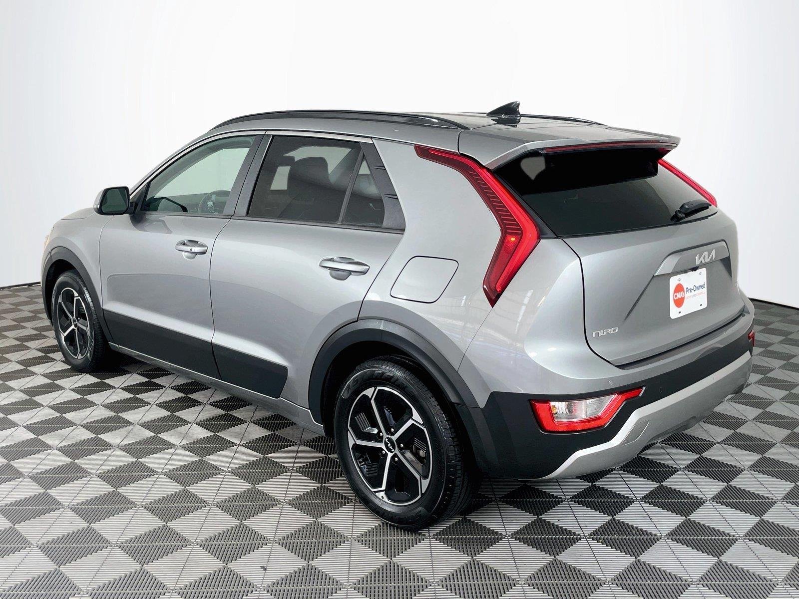 Used 2024 Steel Gray Kia EX image 7