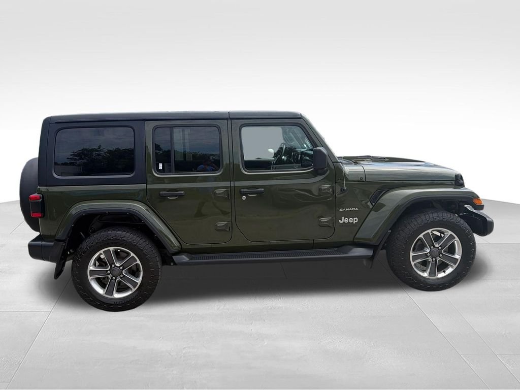 Used 2022 Green Jeep Unlimited Sahara image 6