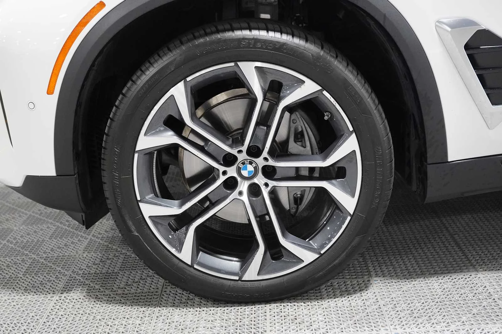 2026 BMW X5 40i - Photo 8