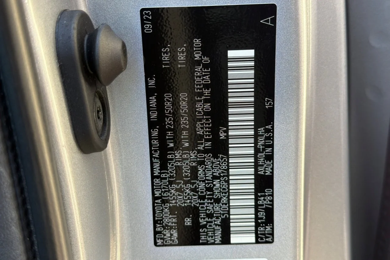 Used 2023 CELESTIAL SILVER Toyota Platinum image 31