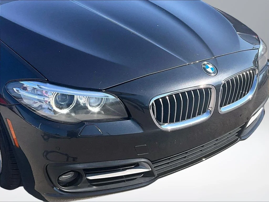 Used 2016 Gray BMW 528i xDrive image 28