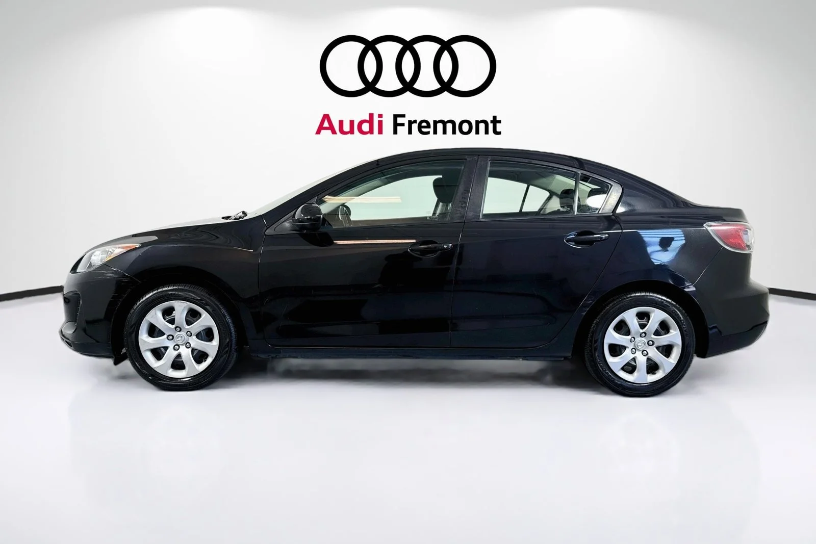 Used 2013 Black Mica Mazda i SV image 1