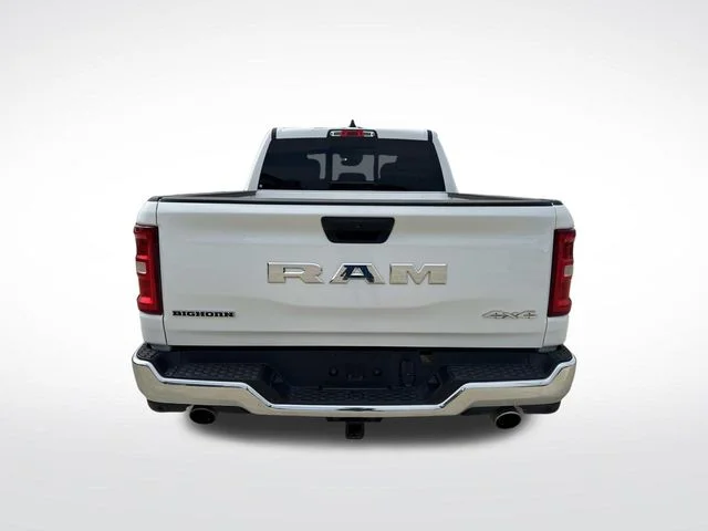 Used 2025 White Ram Big Horn/Lone Star image 8