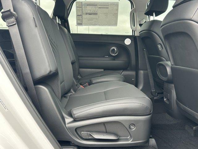 New 2026 Creamy White Pearl Hyundai SEL 7P image 14