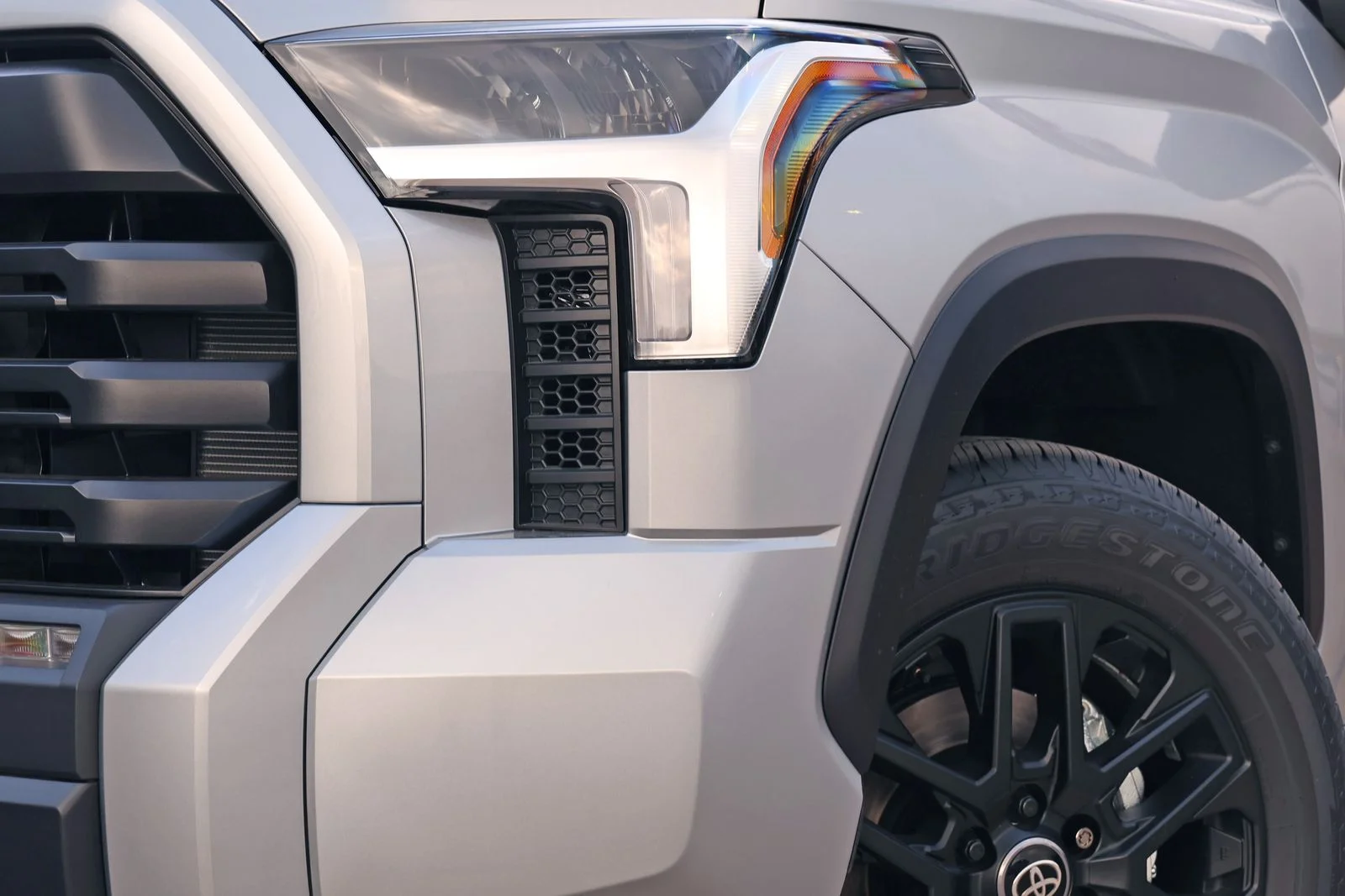 New 2026 Celestial Silver Metallic Toyota SR5 image 10