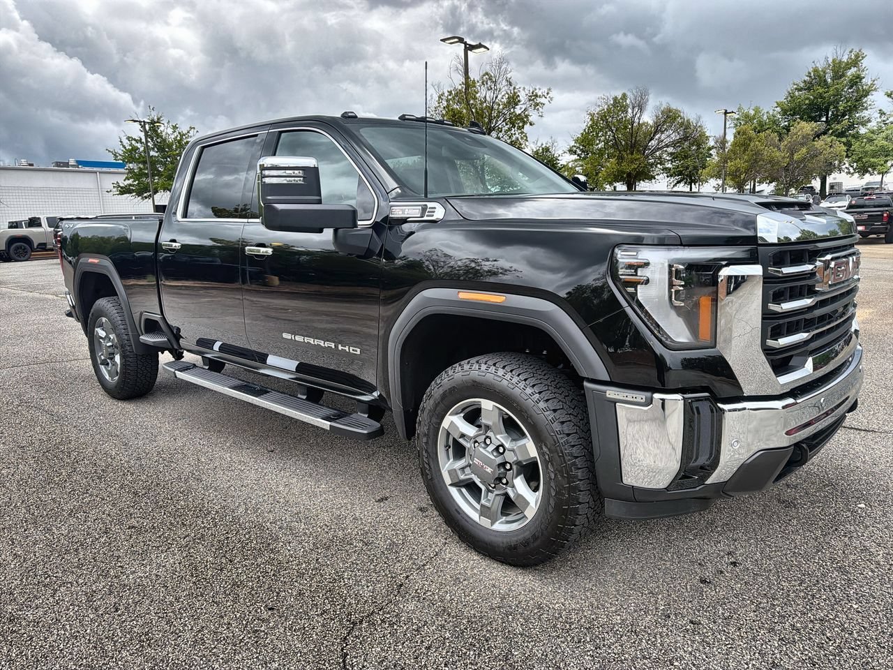 New 2026 Onyx Black GMC SLT image 2