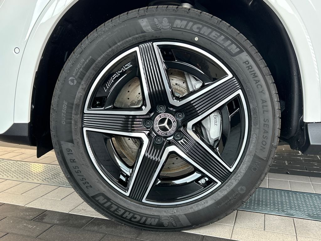 New 2027 Polar White Mercedes-Benz GLC 300 image 32