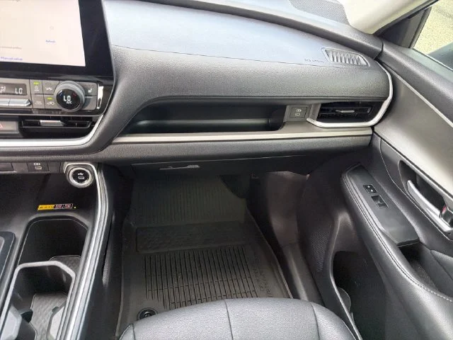 Used 2024 Black Toyota XLE image 17