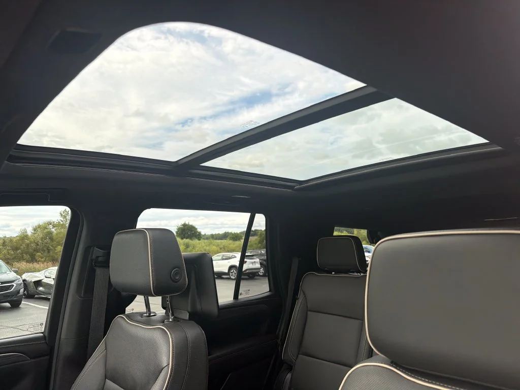 2023 GMC Yukon SLT - Photo 26