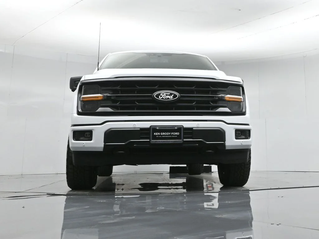 New 2026 Oxford White Ford XLT image 46