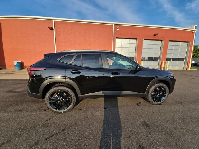 2026 Chevrolet Trax Activ - Photo 10