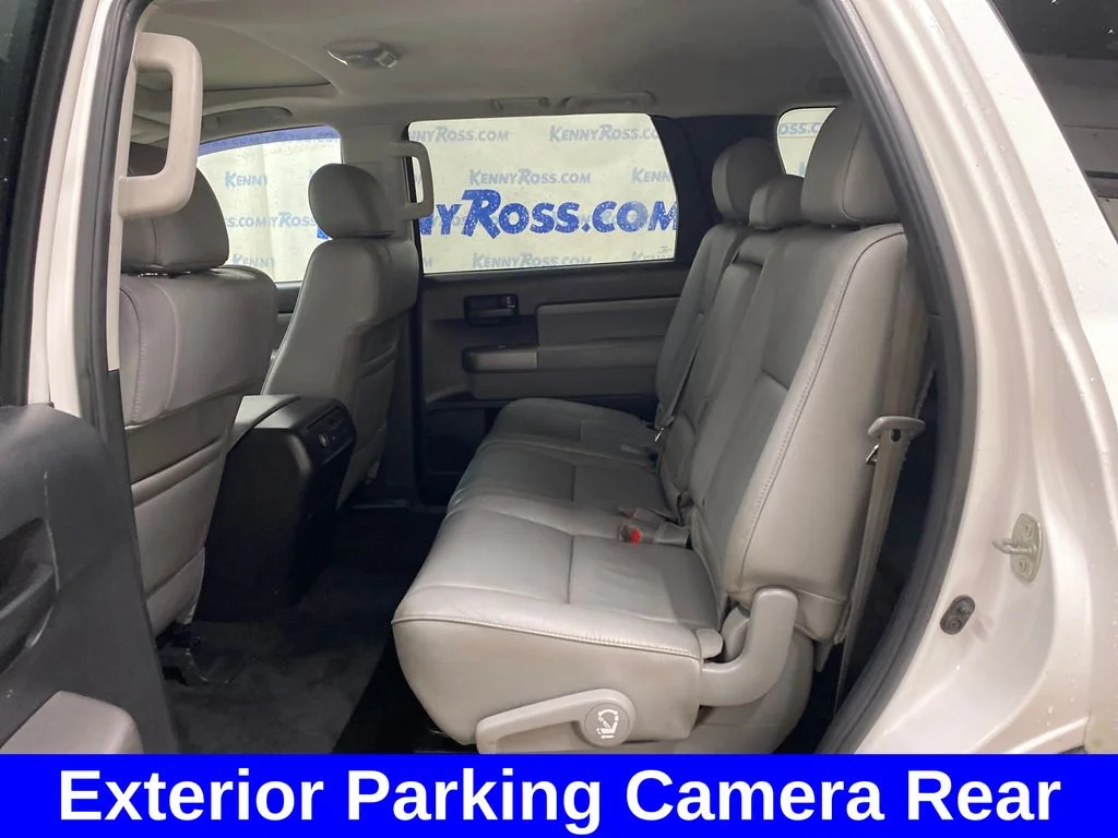 Used 2015 White Toyota SR5 image 12