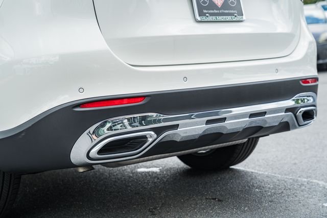 Used 2024 Polar White Mercedes-Benz GLC 300 image 9