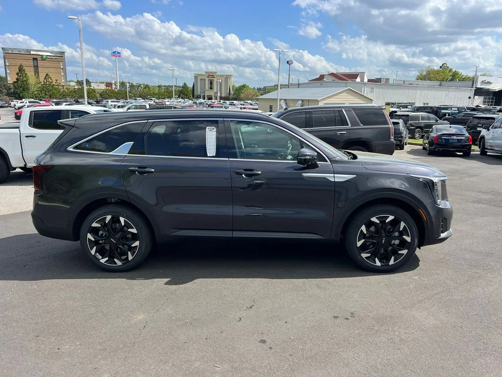 2025 Kia Sorento SX - Photo 8
