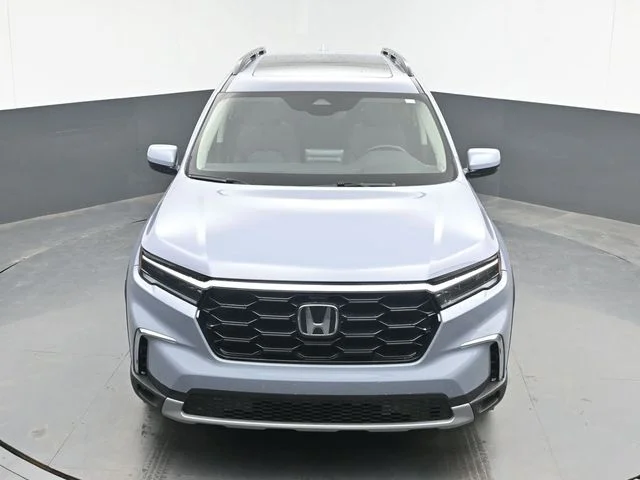 Used 2025 Gray Honda Touring image 13