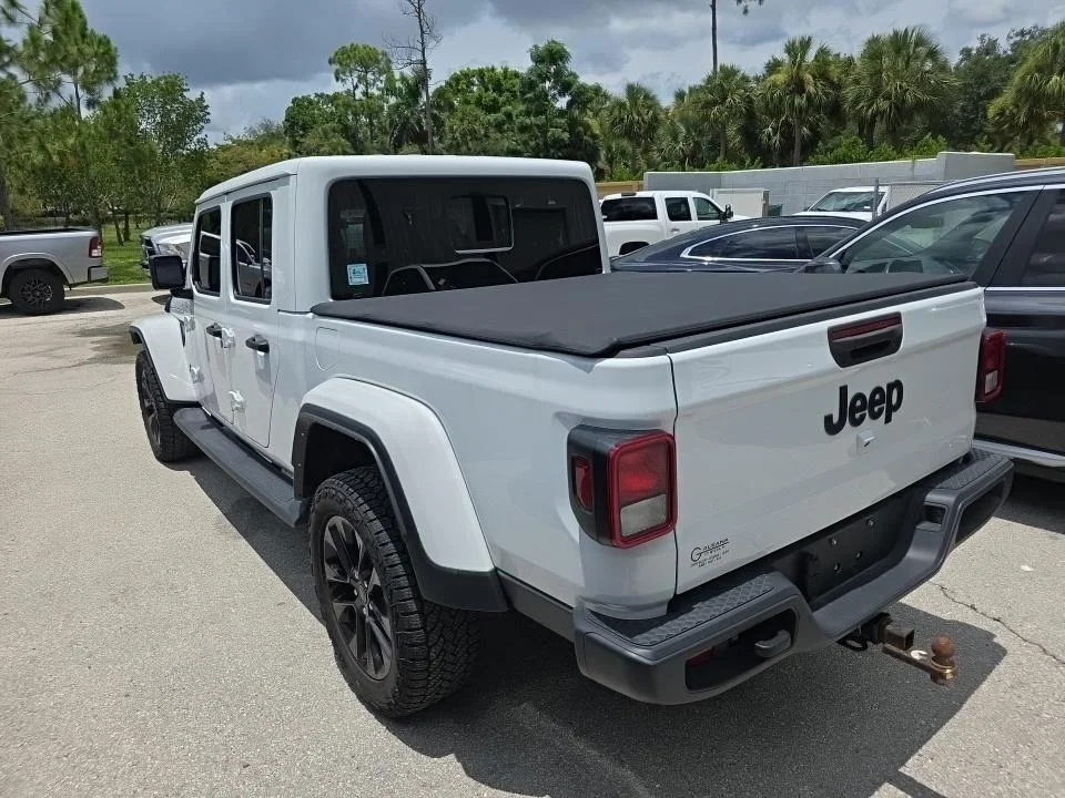 Used 2025 Bright White Clearcoat Jeep Nighthawk image 4