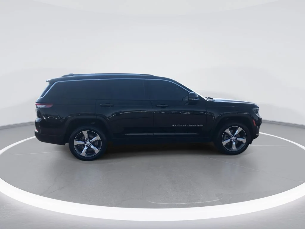 Used 2021 Black Jeep Limited image 9