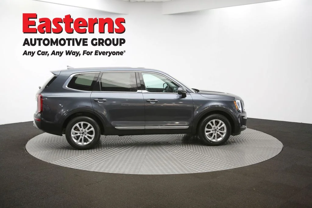 Used 2022 Gray Kia LX image 45