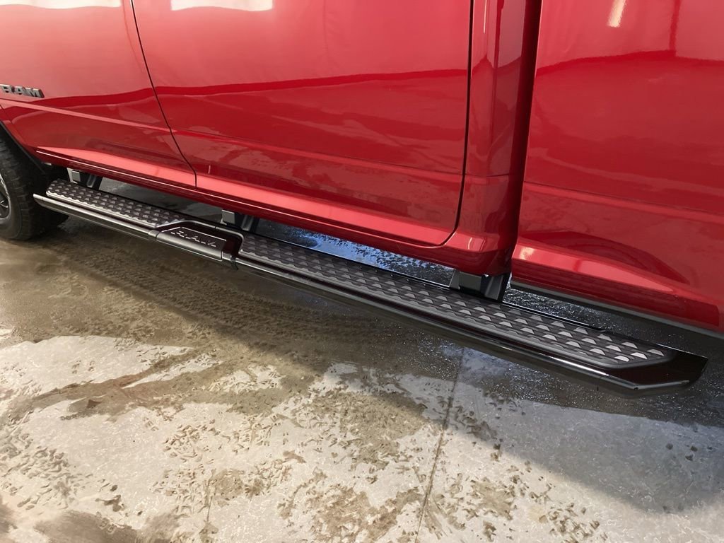 New 2026 Molten Red Pearl-Coat Exterior Paint RAM Laramie image 27