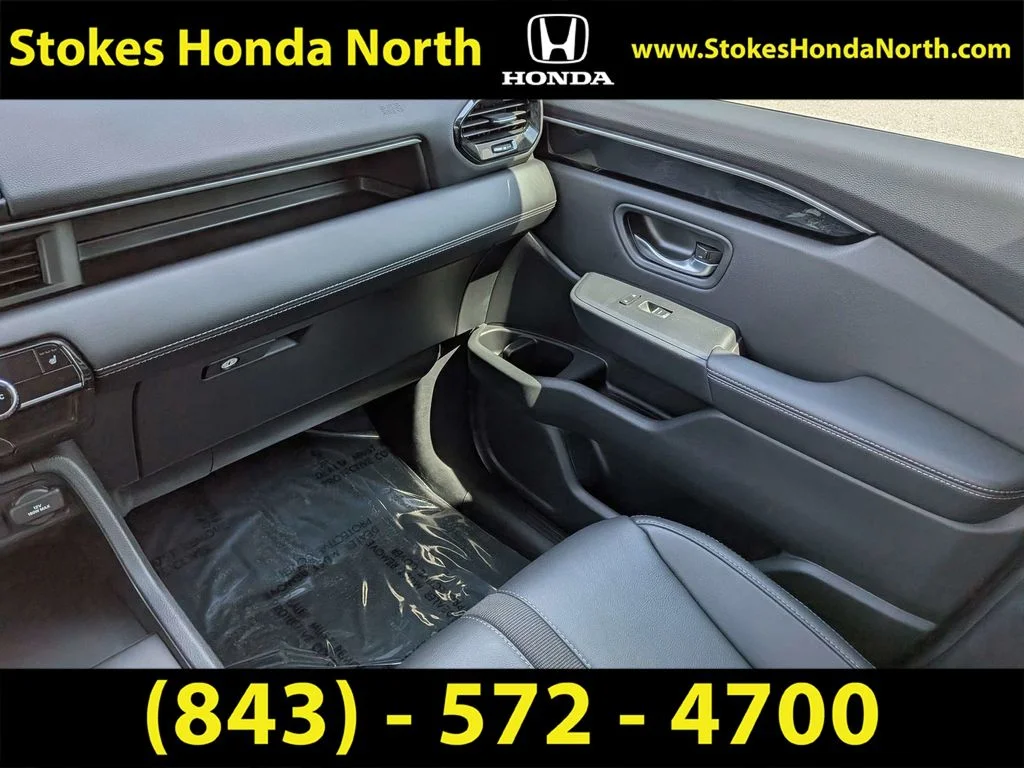 Certified Used 2025 White Honda EX-L image 20