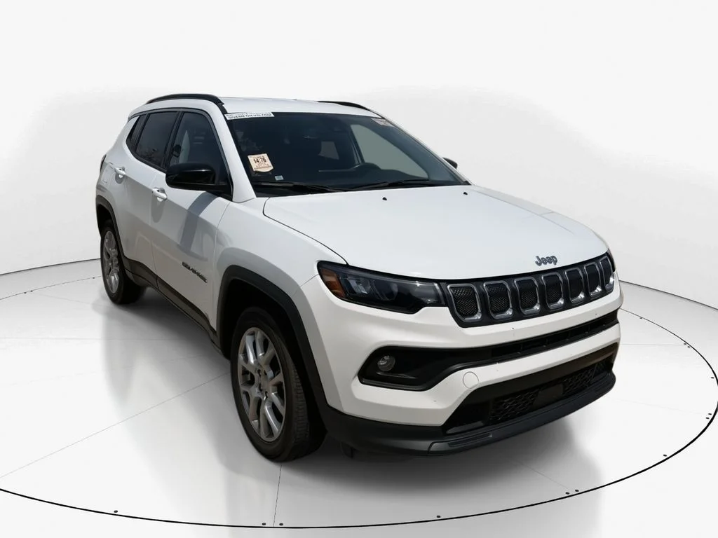 2022 Jeep Compass Latitude Lux 4X4's photo