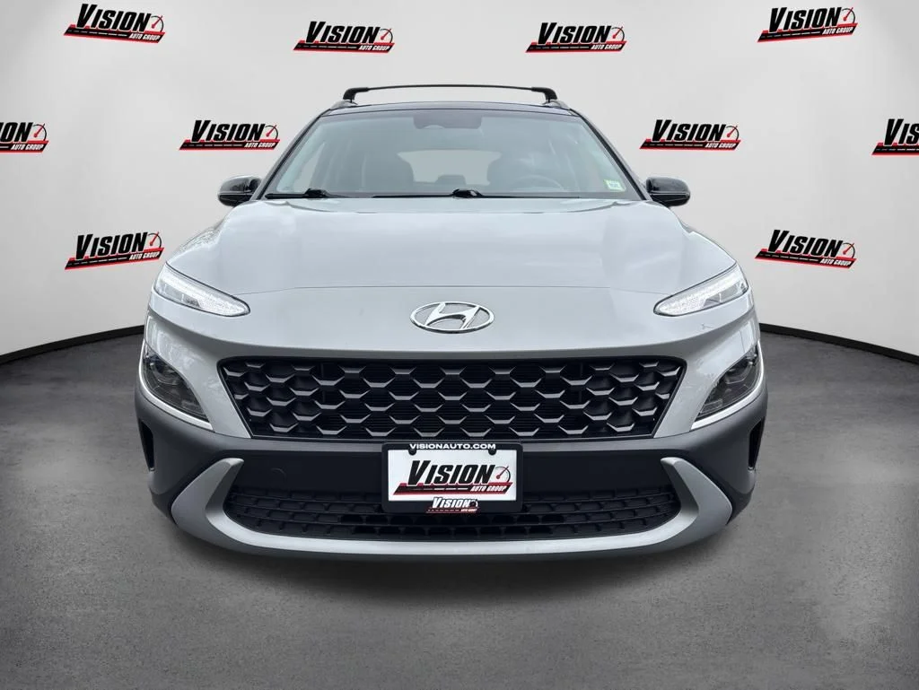Used 2023 Silver Hyundai SEL image 10