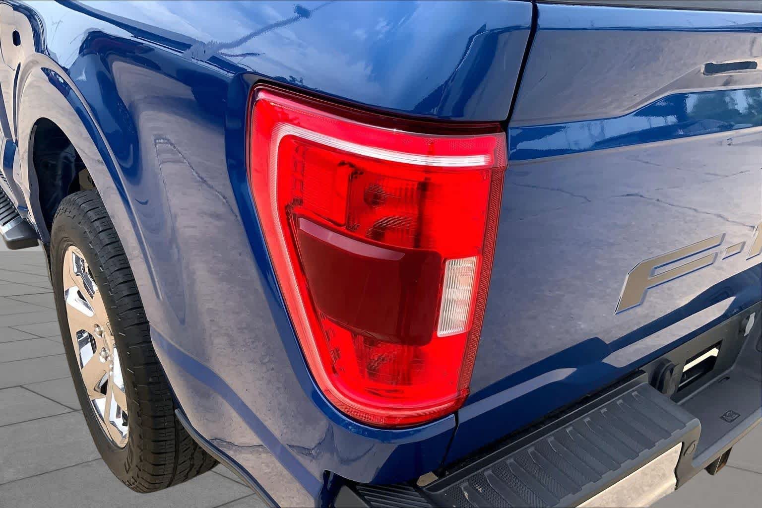 Used 2023 Atlas Blue Ford XLT image 27