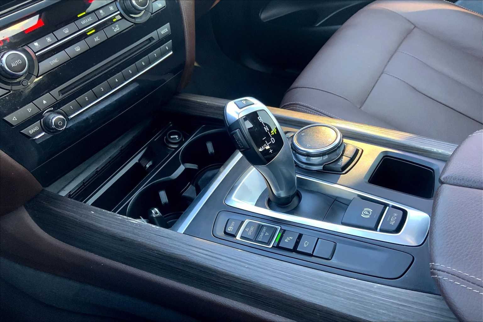 Used 2016 Imperial Blue Metallic BMW sDrive35i image 16