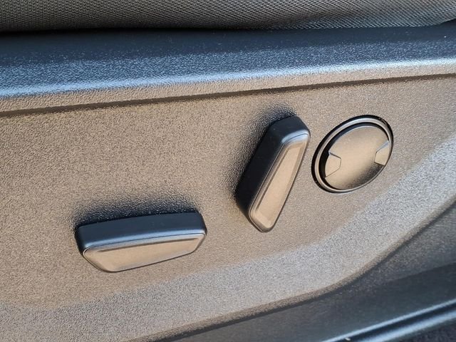 Used 2023 Avalanche Ford XLT image 17