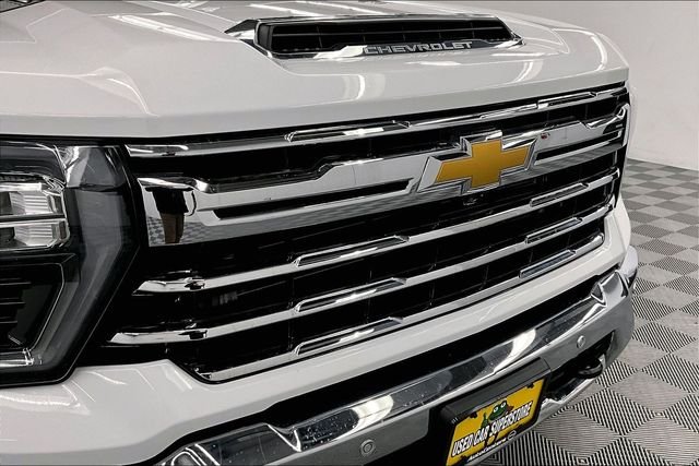 2025 Chevrolet Silverado 2500HD LTZ - Photo 34